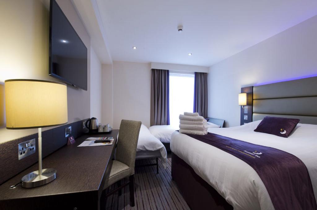 Premier Inn Birmingham City Centre Bridge Street Ngoại thất bức ảnh